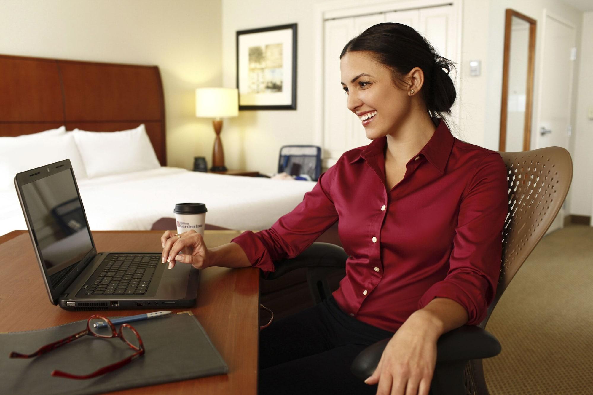 Hilton Garden Inn Alexandria Old Town National Harbor Eksteriør billede