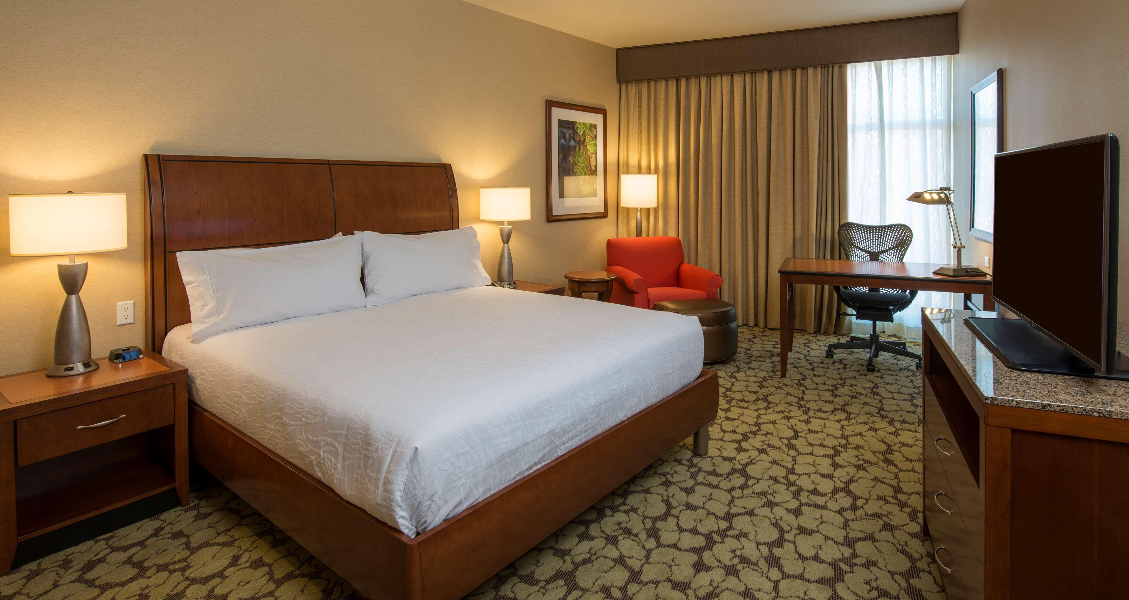 Hilton Garden Inn Alexandria Old Town National Harbor Eksteriør billede