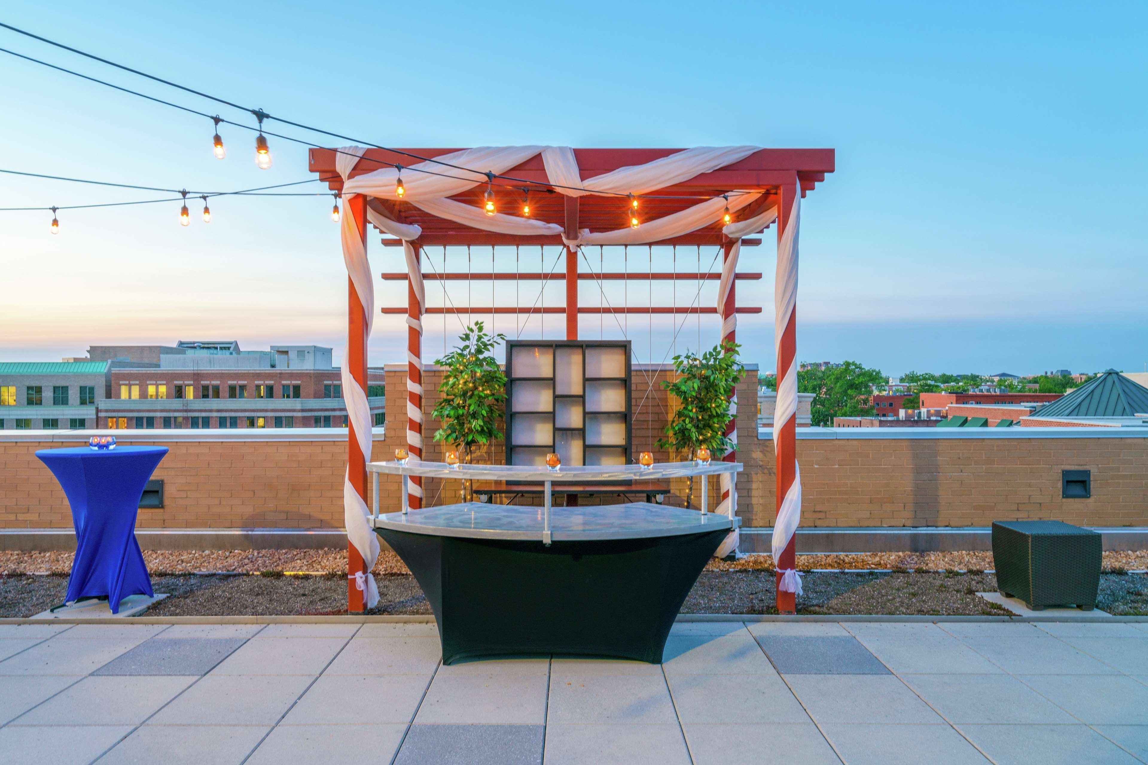 Hilton Garden Inn Alexandria Old Town National Harbor Eksteriør billede