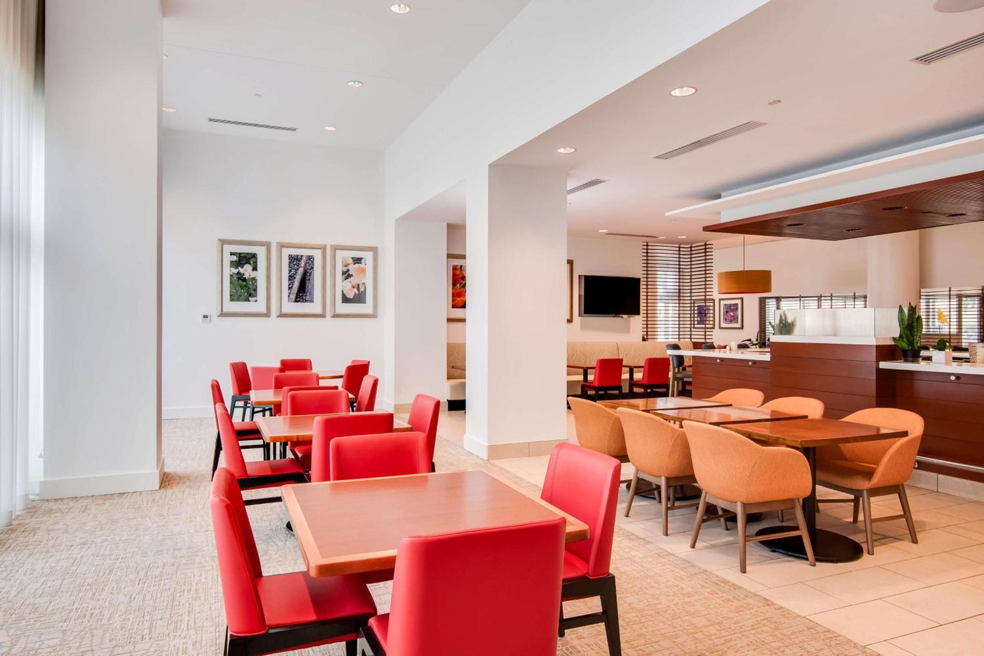 Hilton Garden Inn Alexandria Old Town National Harbor Eksteriør billede