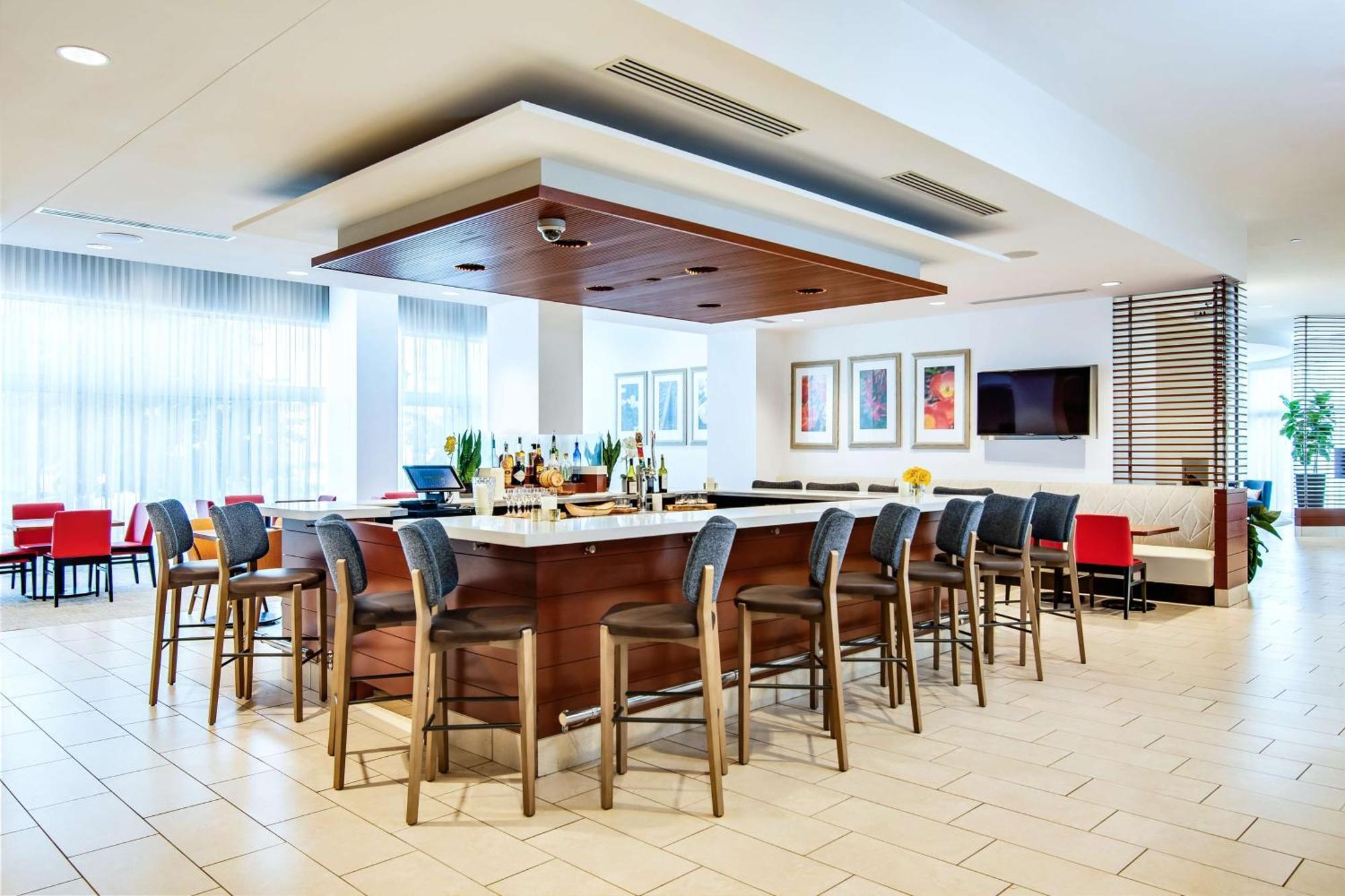 Hilton Garden Inn Alexandria Old Town National Harbor Eksteriør billede