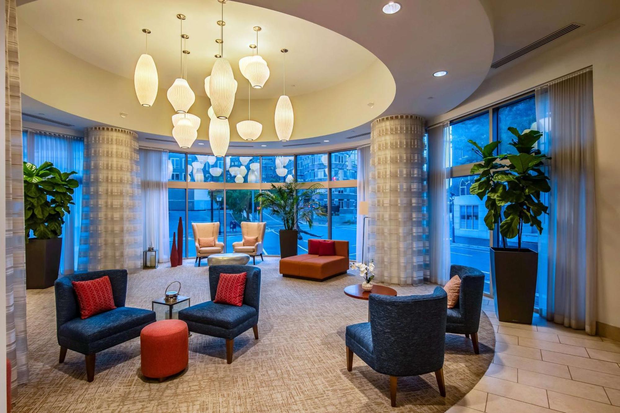 Hilton Garden Inn Alexandria Old Town National Harbor Eksteriør billede