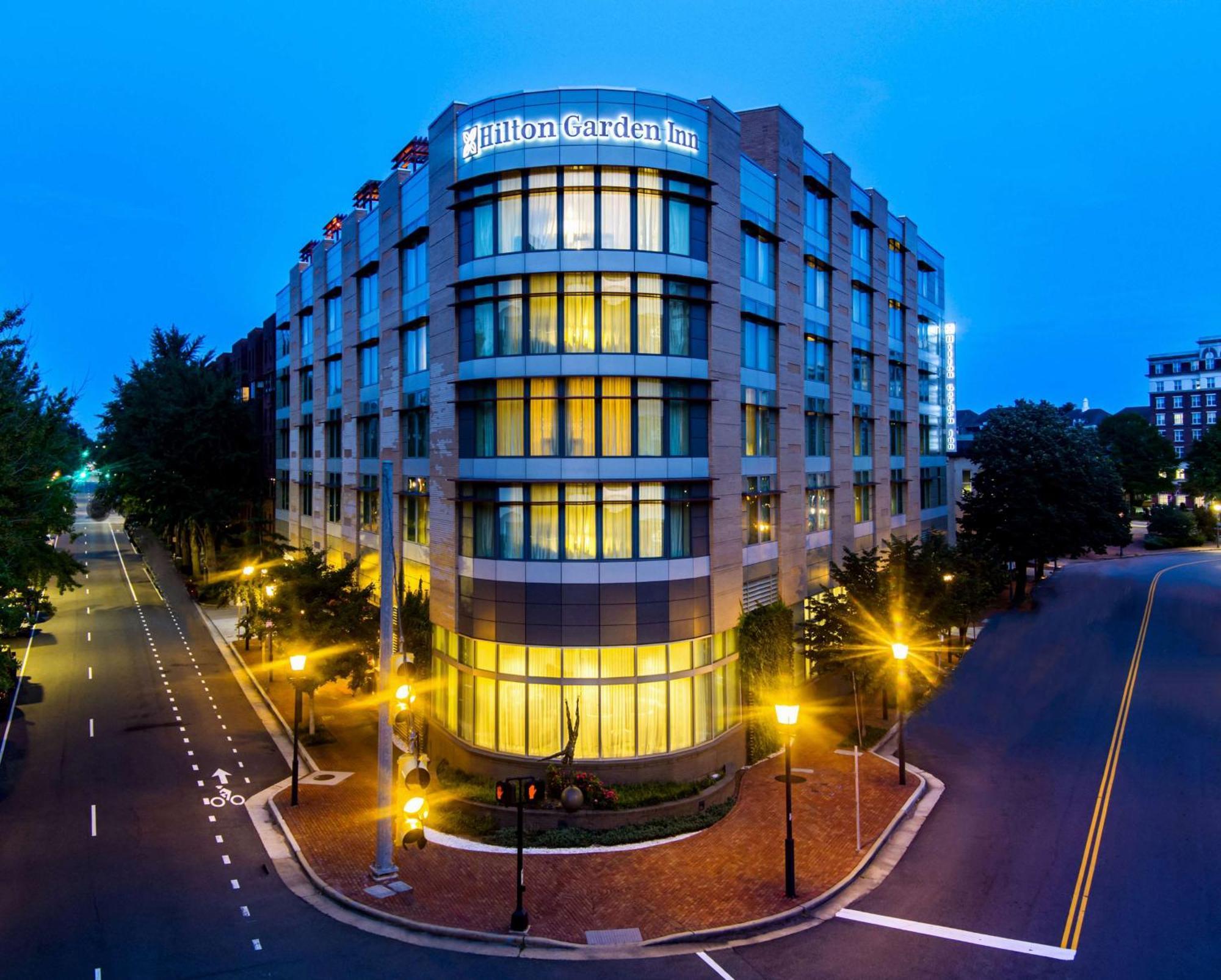 Hilton Garden Inn Alexandria Old Town National Harbor Eksteriør billede